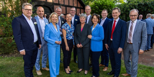 Demokratie und soziale Marktwirtschaft als gemeinsame Aufgabe